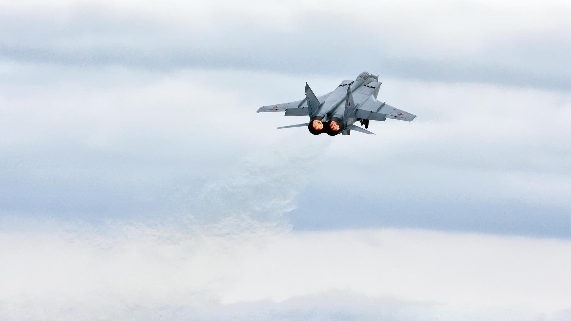 苏炳添称竞技状态来自长年积累沉淀，苏炳添成功晋级